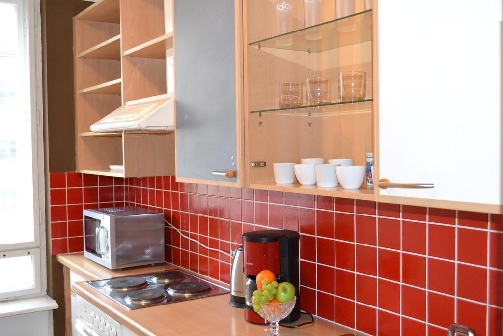 Goldfisch Apartment Hoher Markt Vienna Bilik gambar