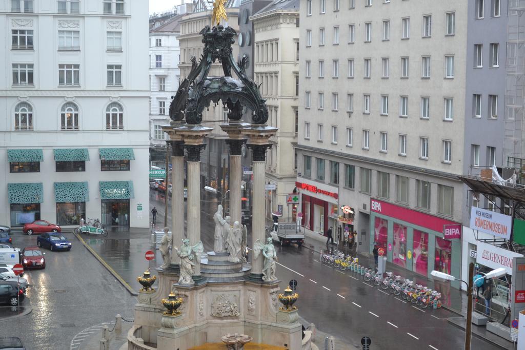 Goldfisch Apartment Hoher Markt Vienna Luaran gambar