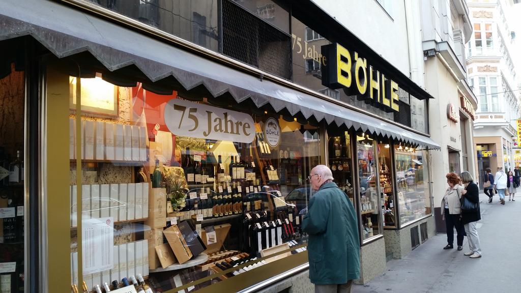 Goldfisch Apartment Hoher Markt Vienna Luaran gambar