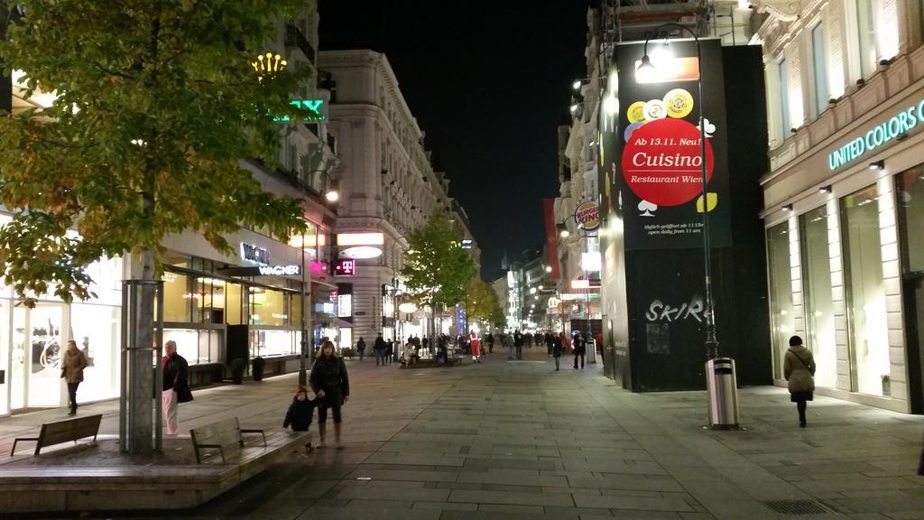 Goldfisch Apartment Hoher Markt Vienna Luaran gambar
